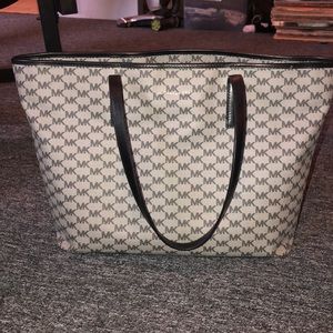Michael Kors Tote
